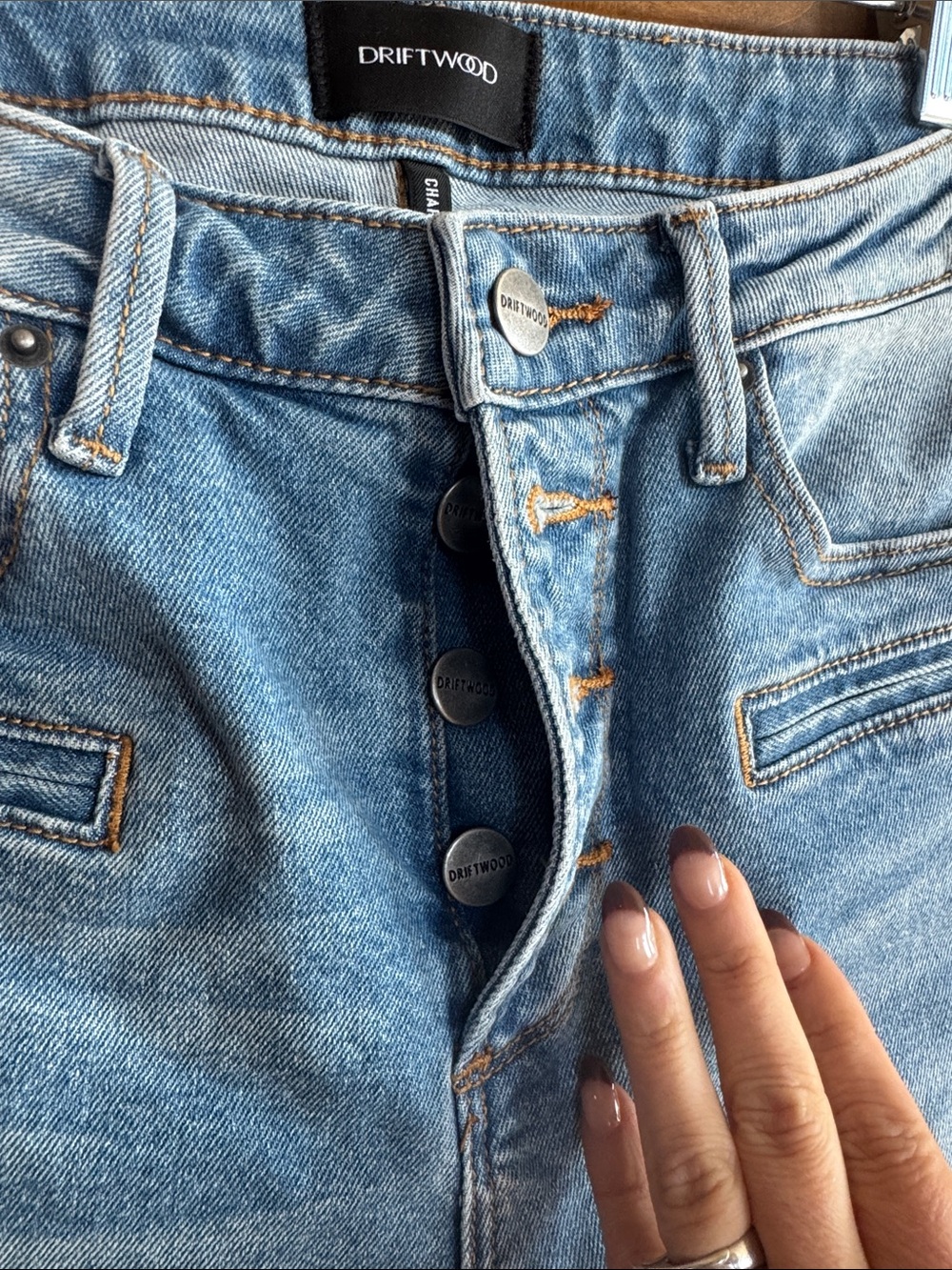 DRIFTWOOD Charlee Wide-Leg Crop Jeans - Picture 4 of 7